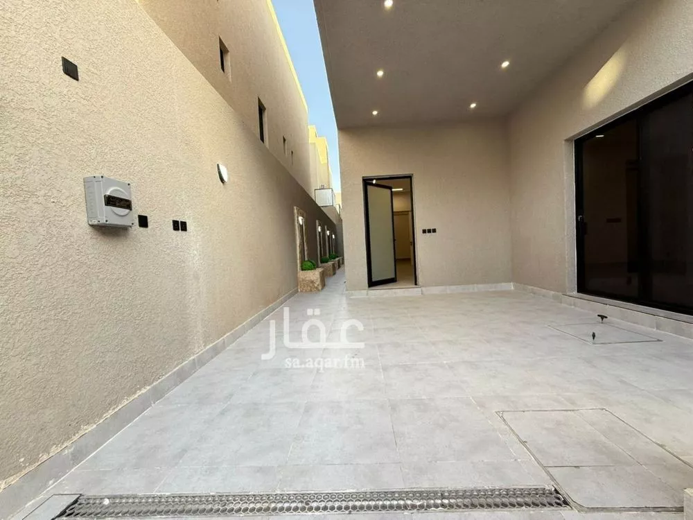4 bedroom floor in Al Rimal 2
