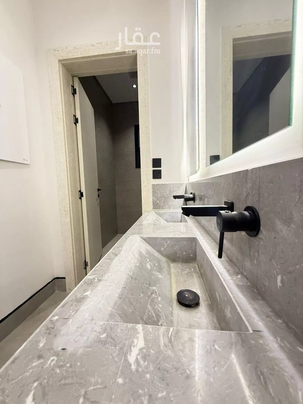 4 bedroom floor in Al Rimal 14