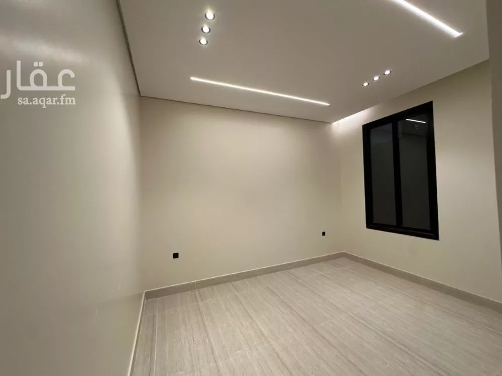 5 bedroom floor in Al Khaleej 12