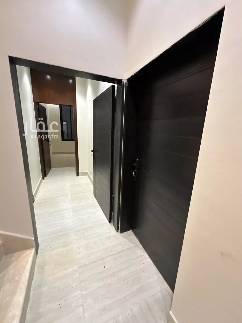 5 bedroom floor in Al Khaleej 9