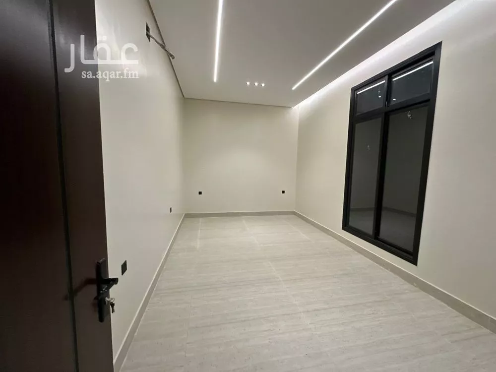 5 bedroom floor in Al Khaleej 12
