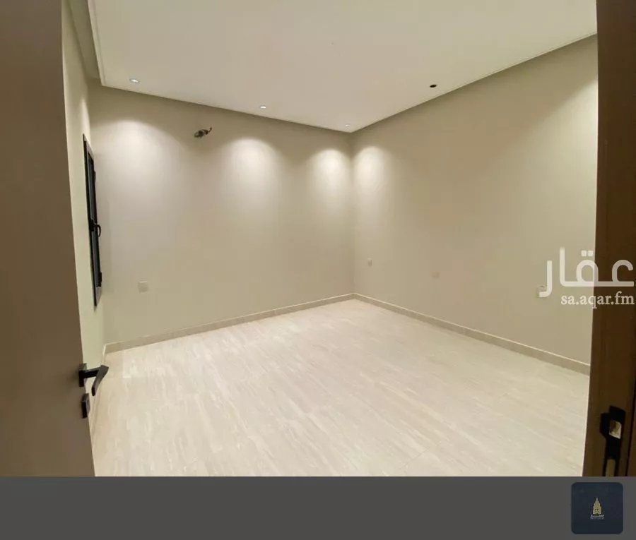 5 bedroom apartment in King Fahd 11