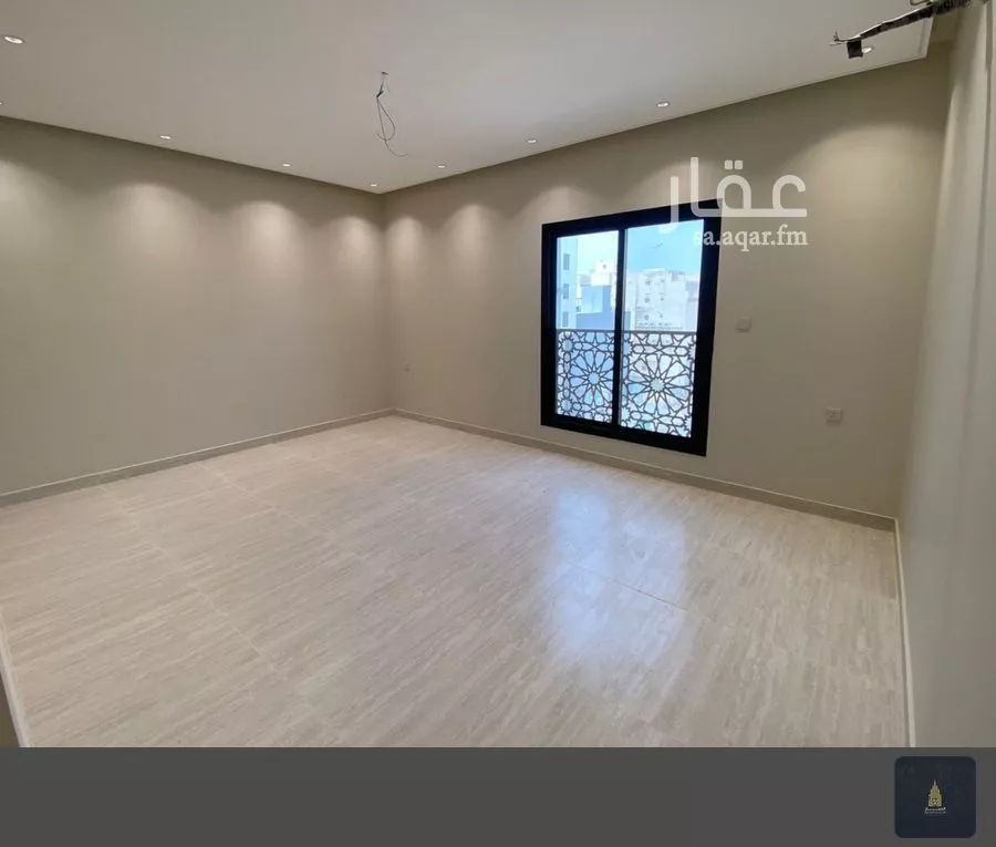 5 bedroom apartment in King Fahd 10