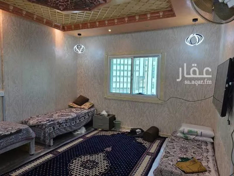 شقة 4 غرف في العزيزية 5