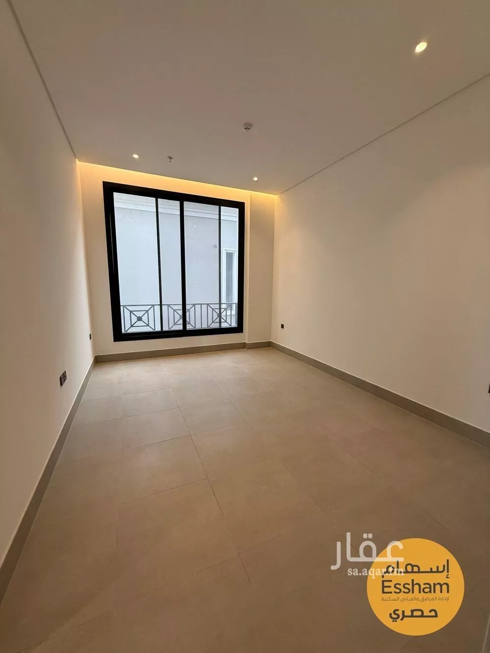 3 bedroom apartment in Al Hizam Al Thahabi 7