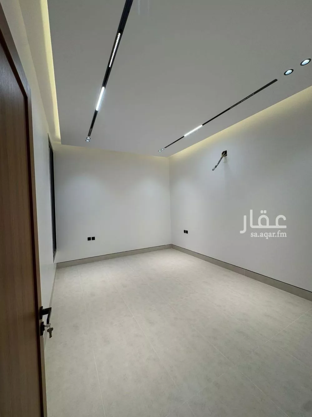 دور 3 غرف في العارض 14