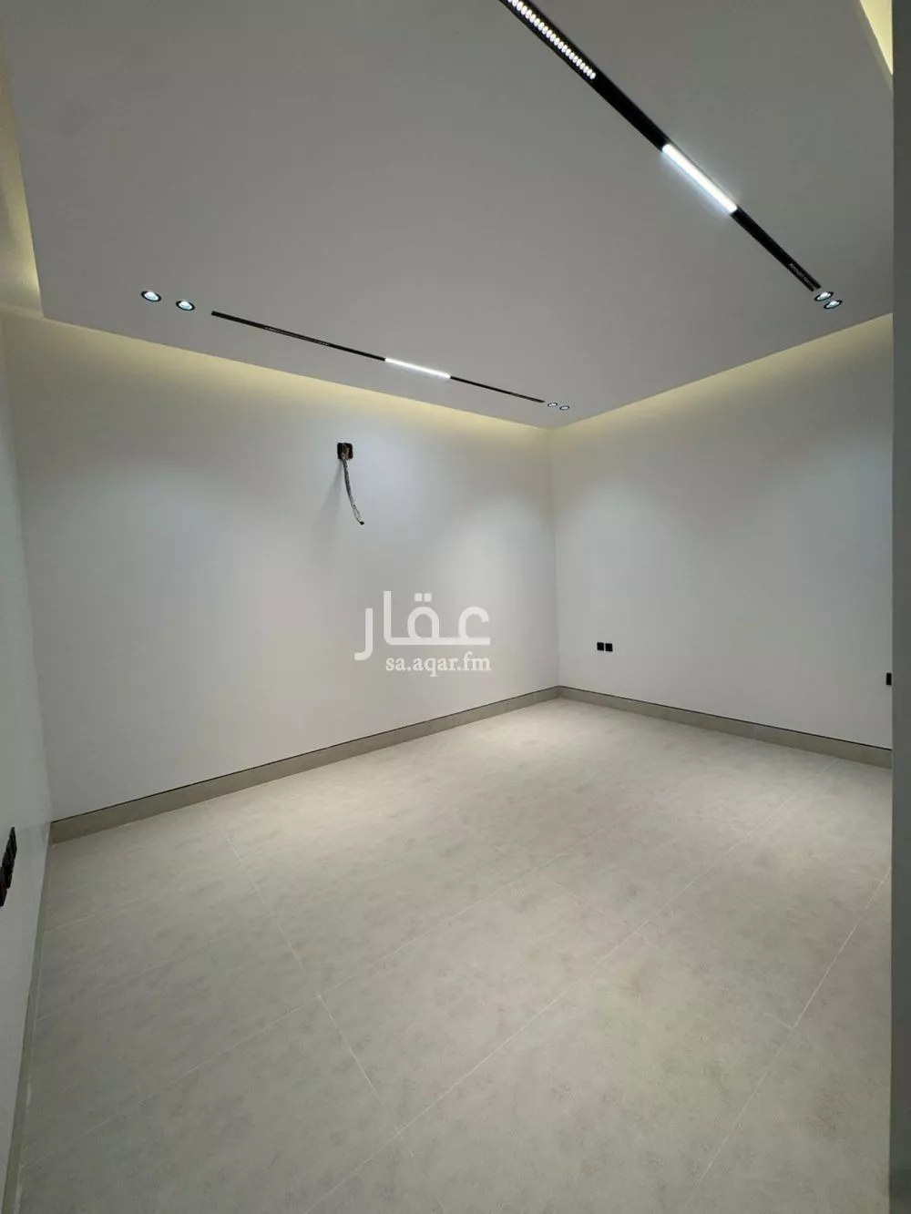 دور 3 غرف في العارض 18
