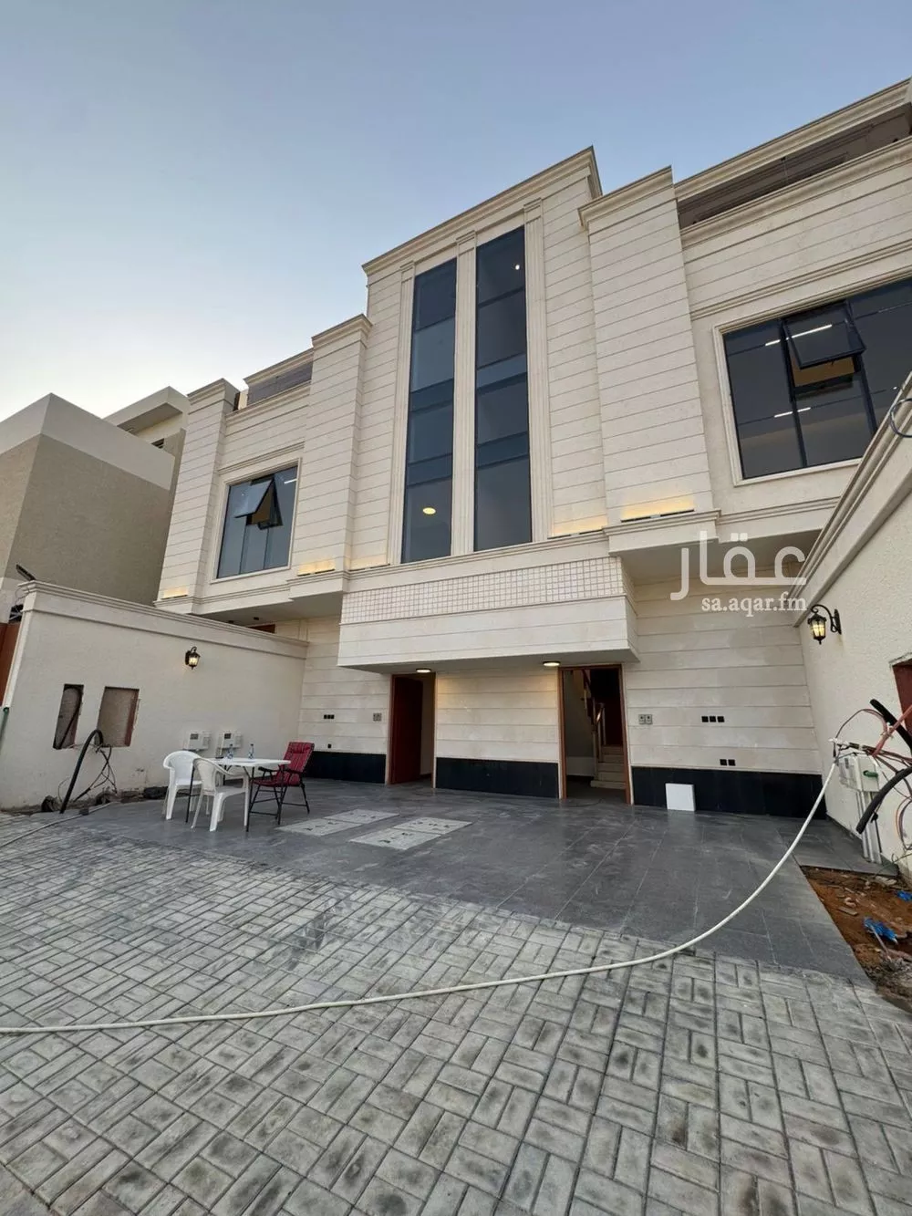 دور 3 غرف في العارض 2