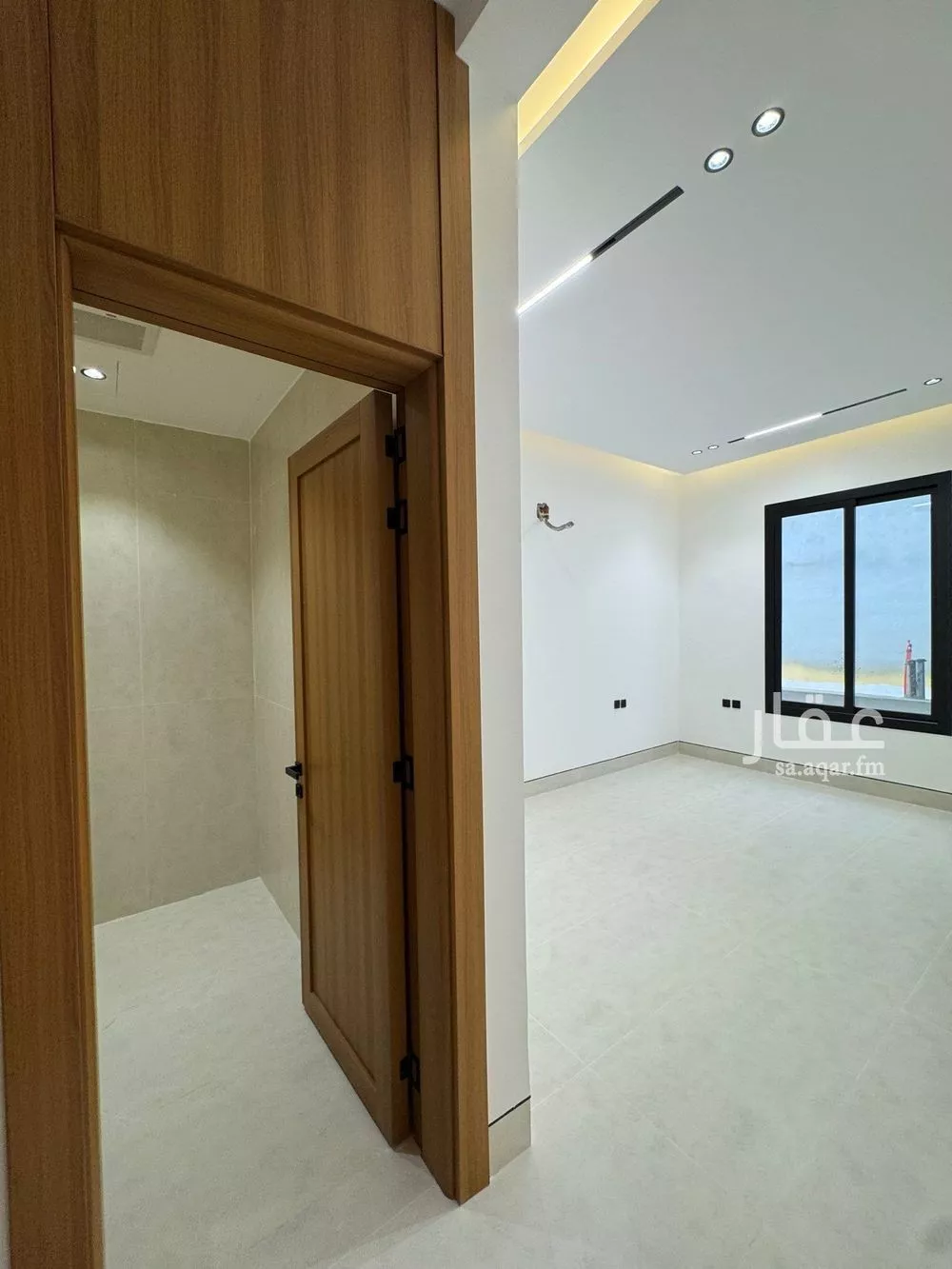 دور 3 غرف في العارض 17