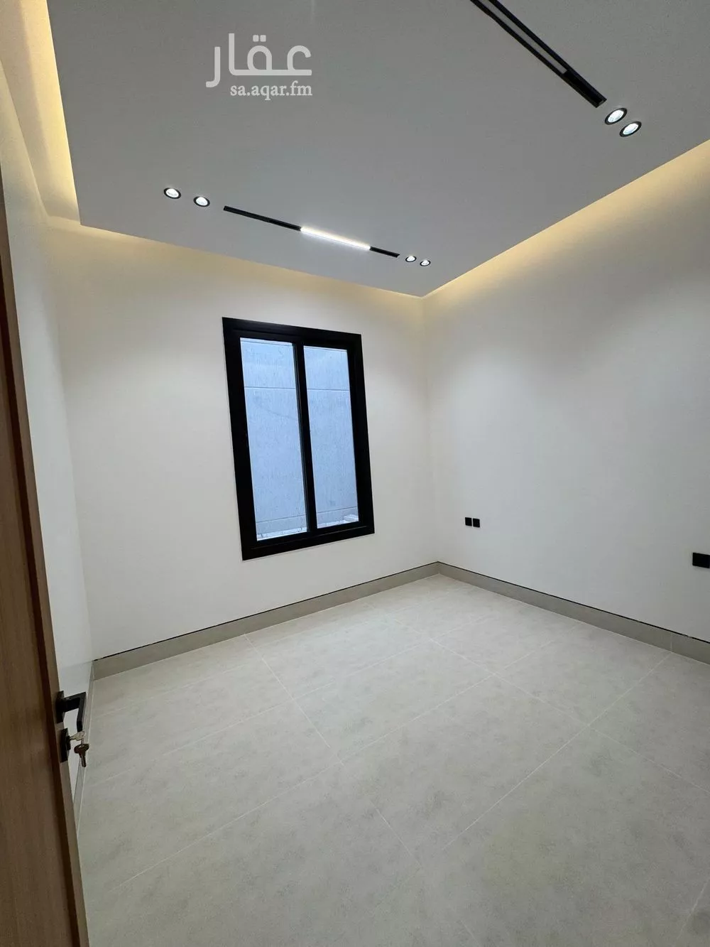 دور 3 غرف في العارض 8