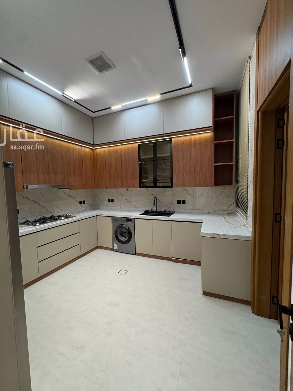 3 bedroom floor in Al Aridh 15