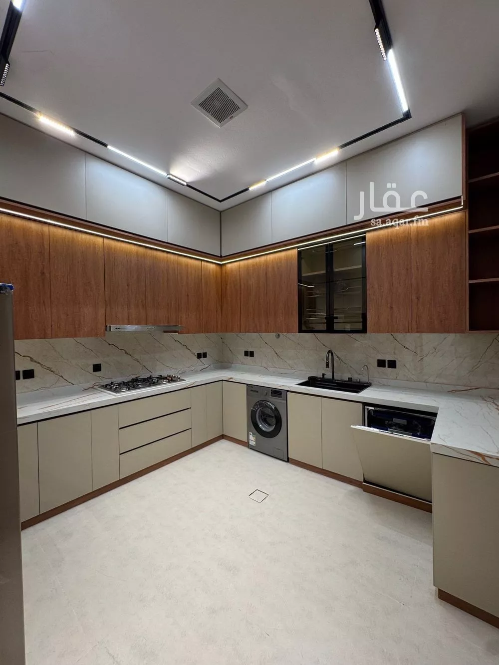 3 bedroom floor in Al Aridh 16
