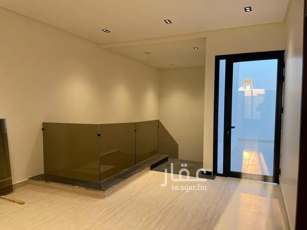 3 bedroom floor in As Suwaidi Al Gharabi 8