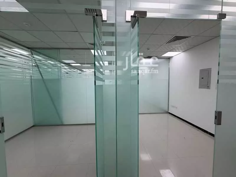 مكتب 12150 م² في الصحافة 3