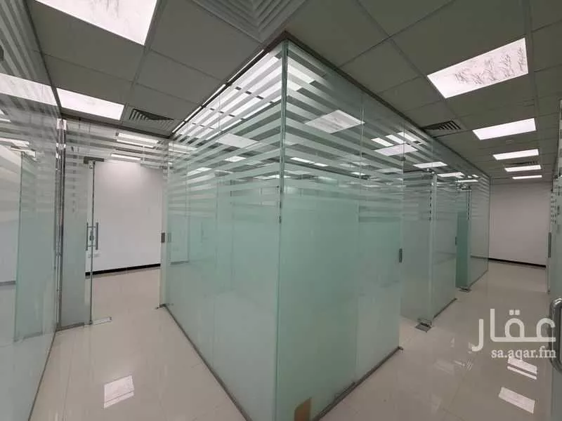 مكتب 12150 م² في الصحافة 10