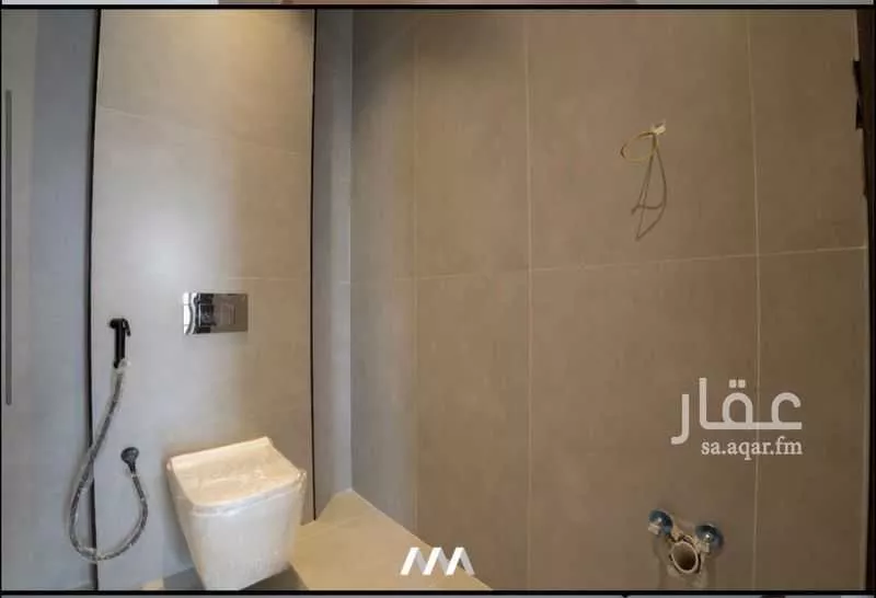 شقة 4 غرف في الزهراء 10