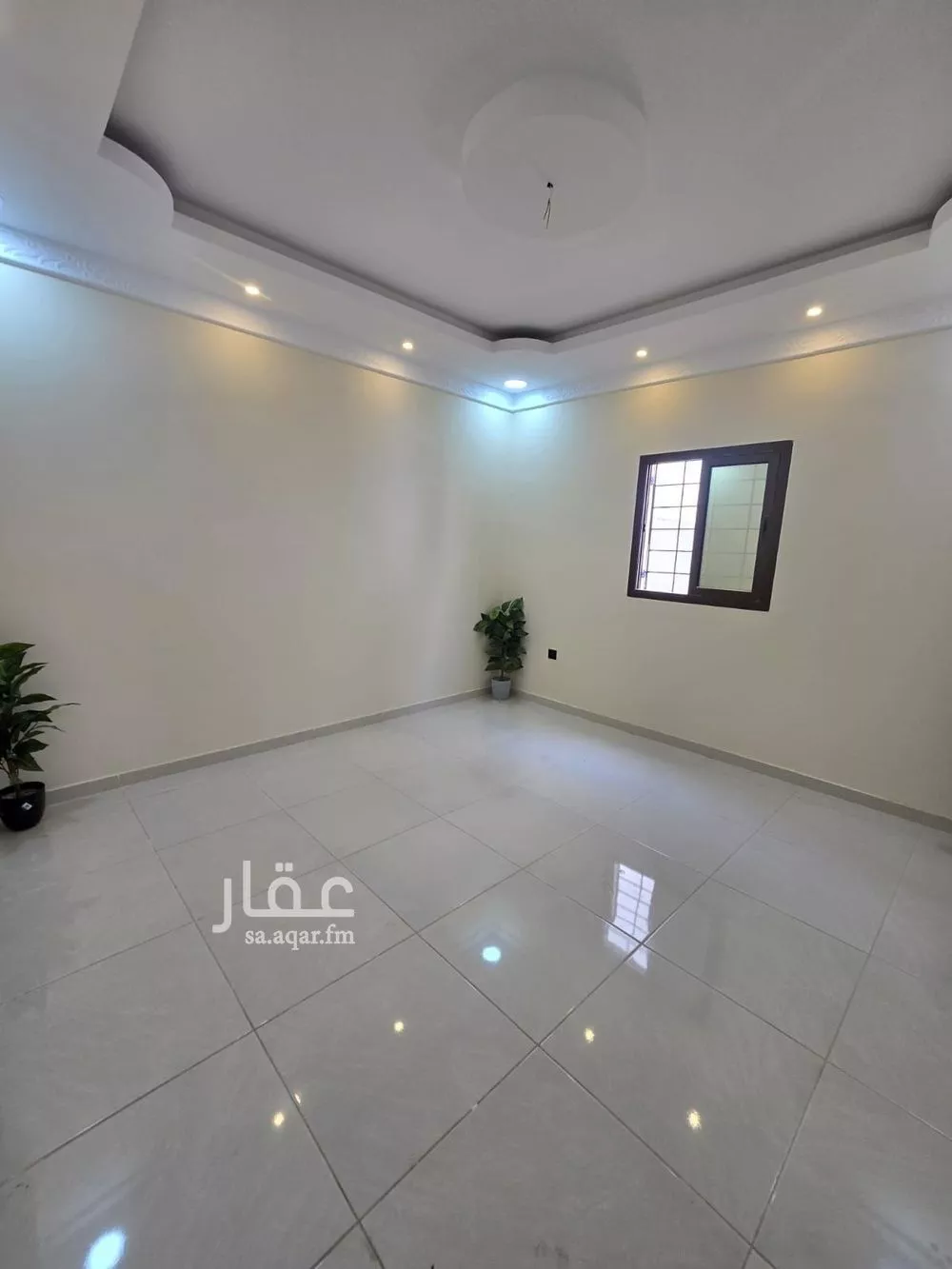 فيلا 9 غرف في ضاحية الملك فهد 14