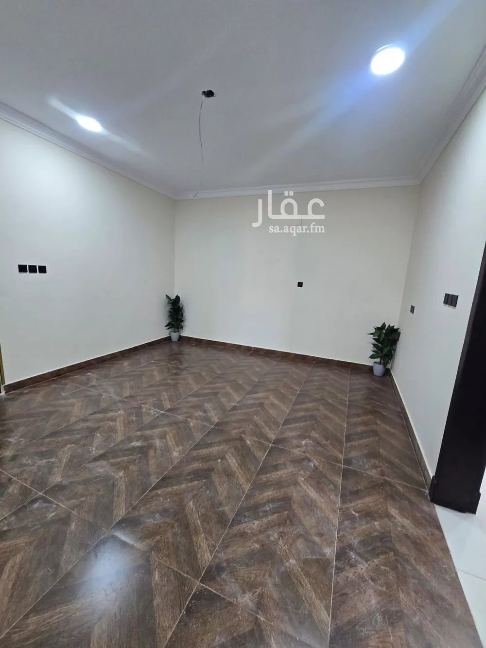 فيلا 9 غرف في ضاحية الملك فهد 6