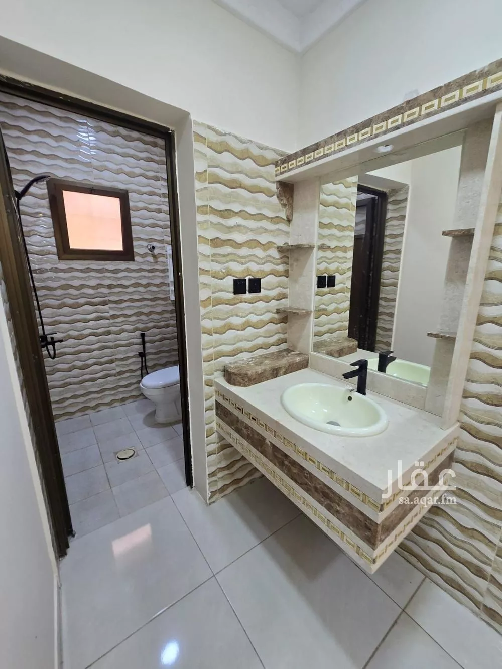 فيلا 9 غرف في ضاحية الملك فهد 7