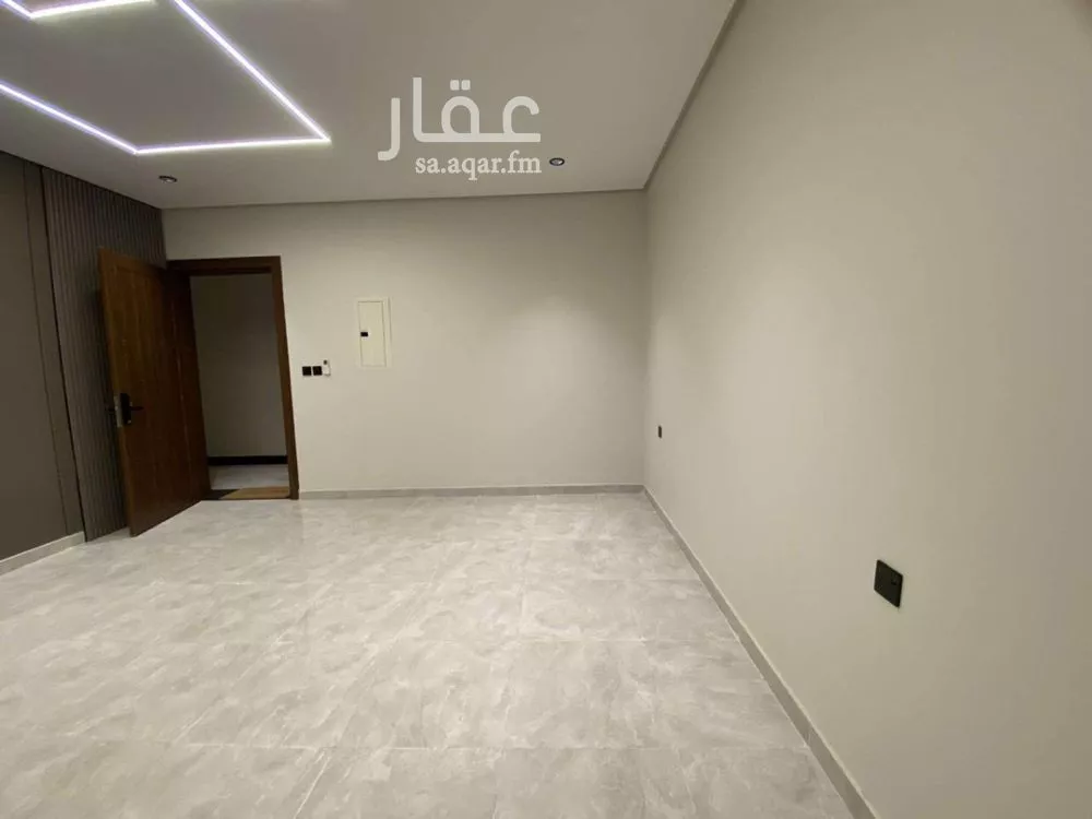 شقة 4 غرف في الحمرا 6