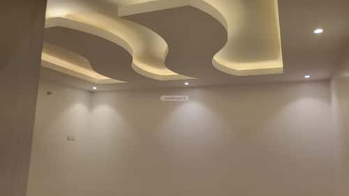 شقة 4 غرف في الملقا 6