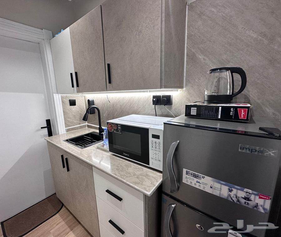 شقة 1 غرف في العقيق 12