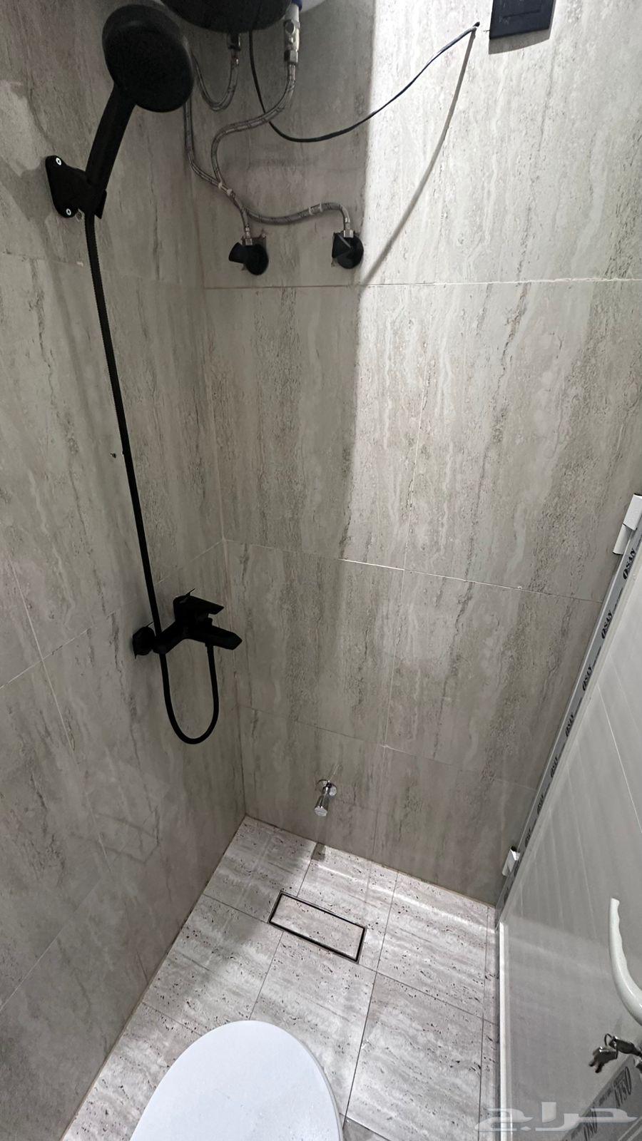 شقة 1 غرف في العقيق 15