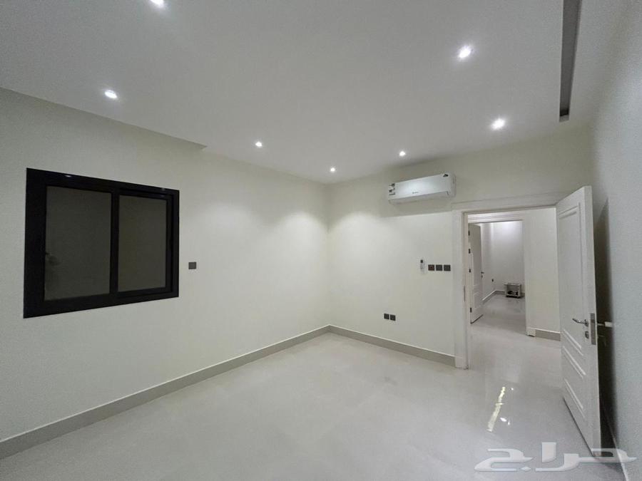 3 bedroom apartment in Al Qairawan 6