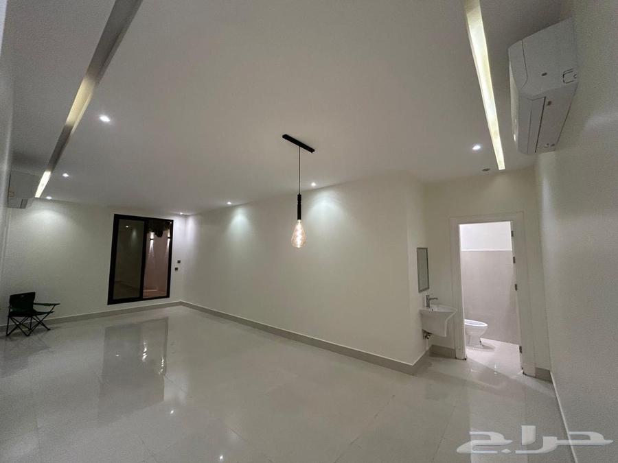 3 bedroom apartment in Al Qairawan 7