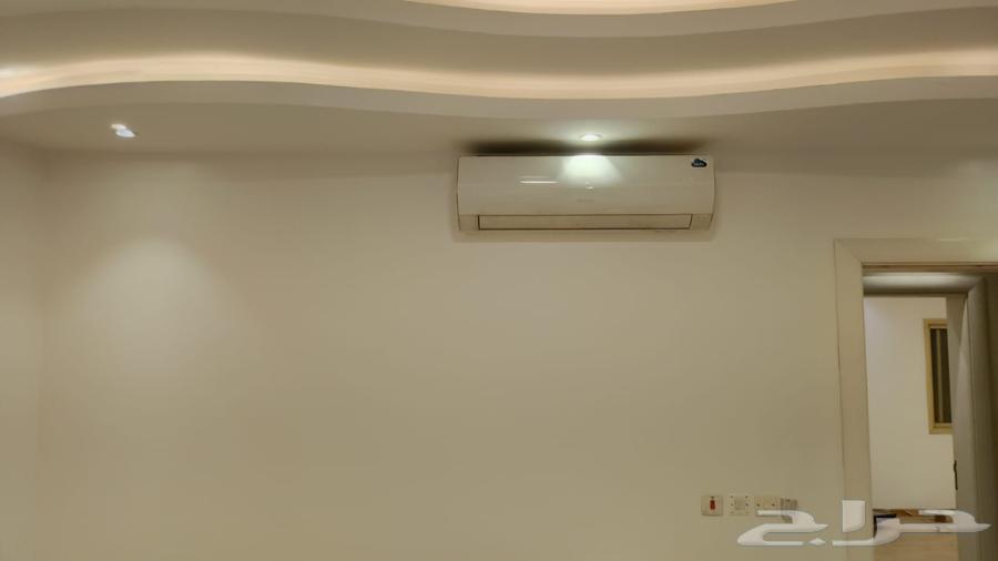 شقة 4 غرف في الملقا 3