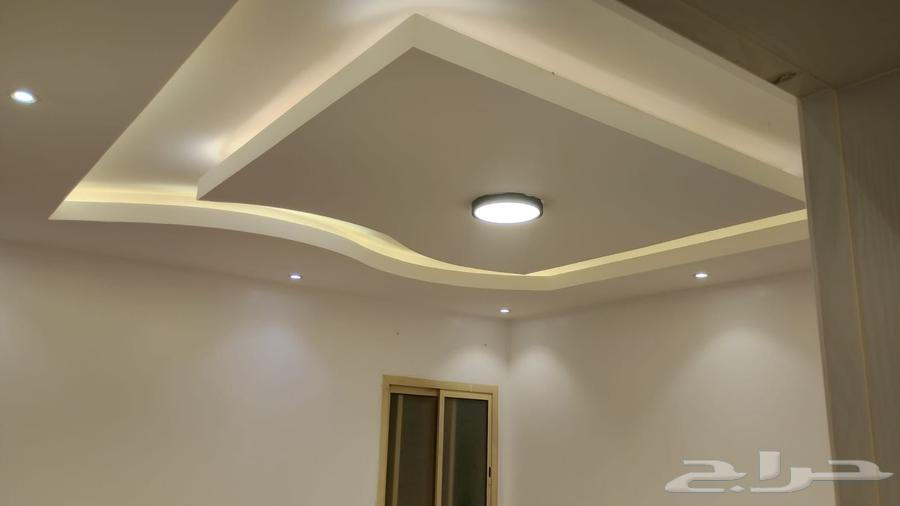 شقة 4 غرف في الملقا 4