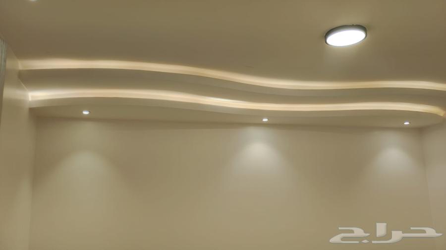 شقة 4 غرف في الملقا 5