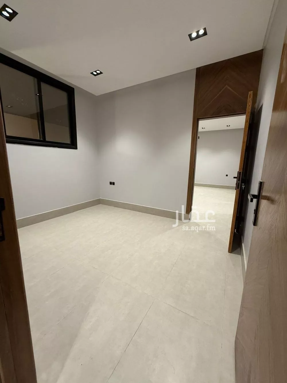 شقة 7 غرف في عكاظ 2