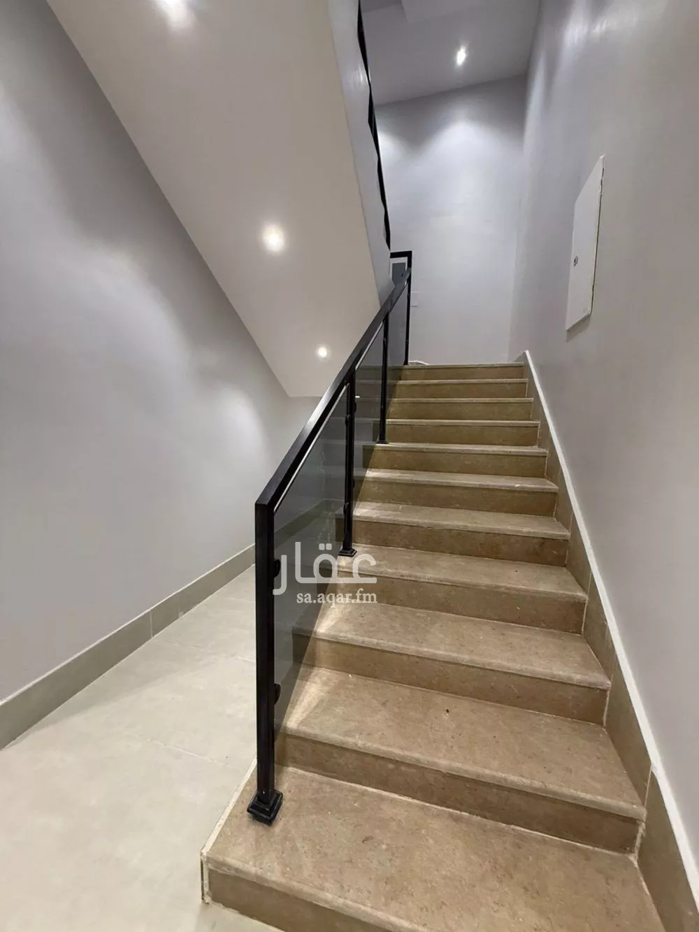 شقة 7 غرف في عكاظ 12