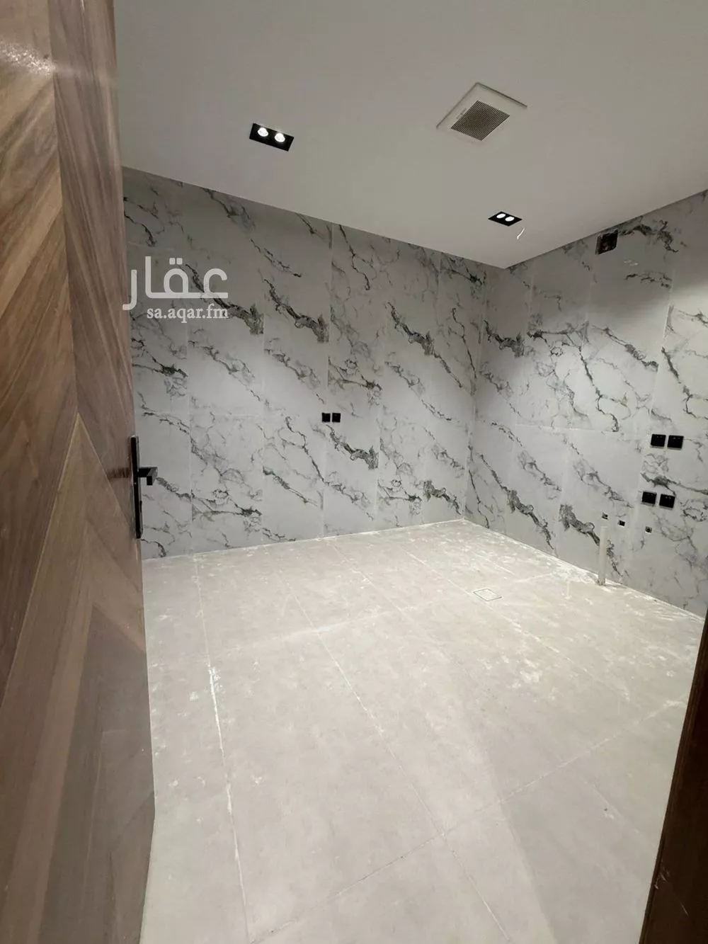 شقة 7 غرف في عكاظ 13