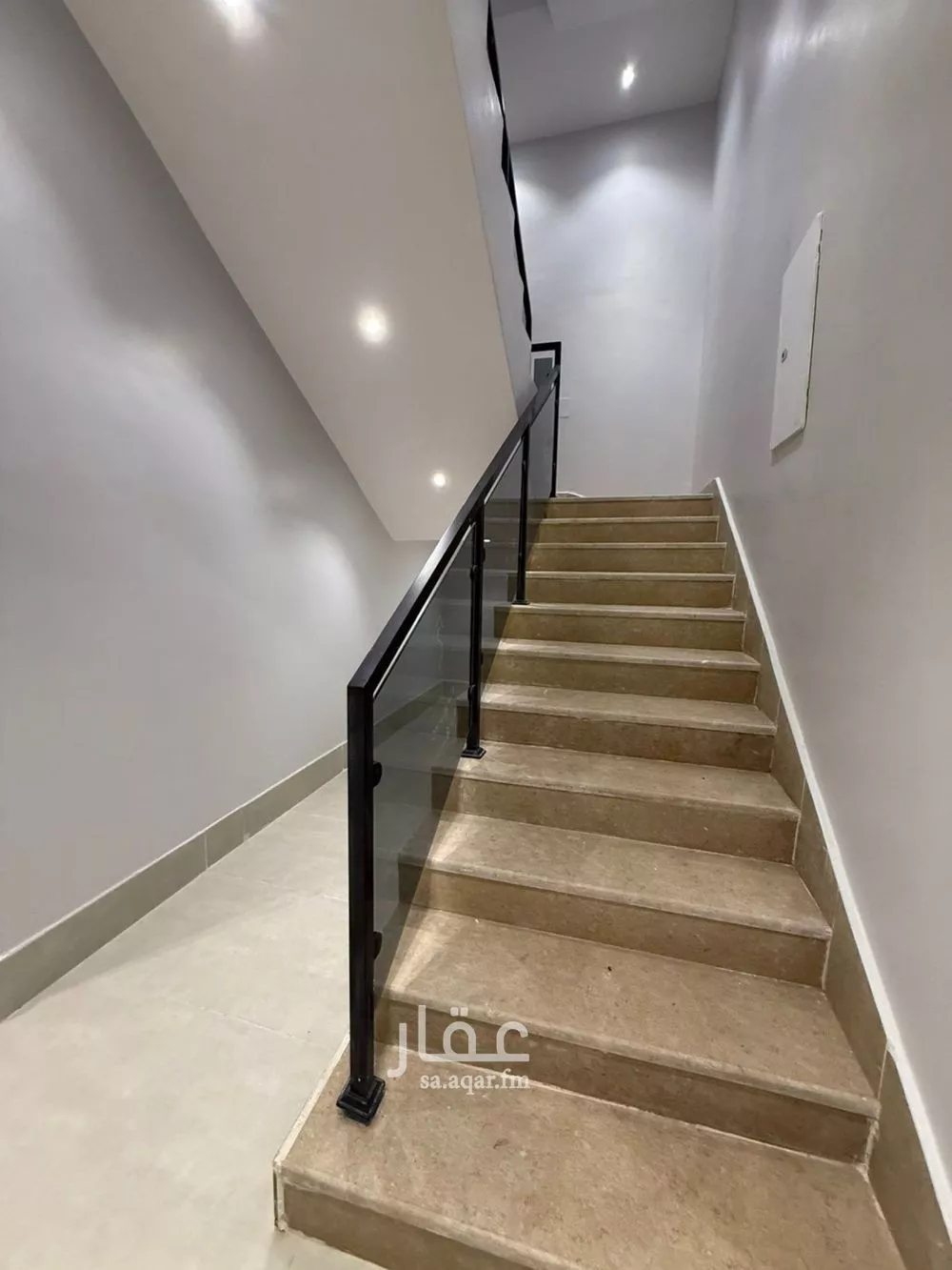 شقة 7 غرف في عكاظ 15