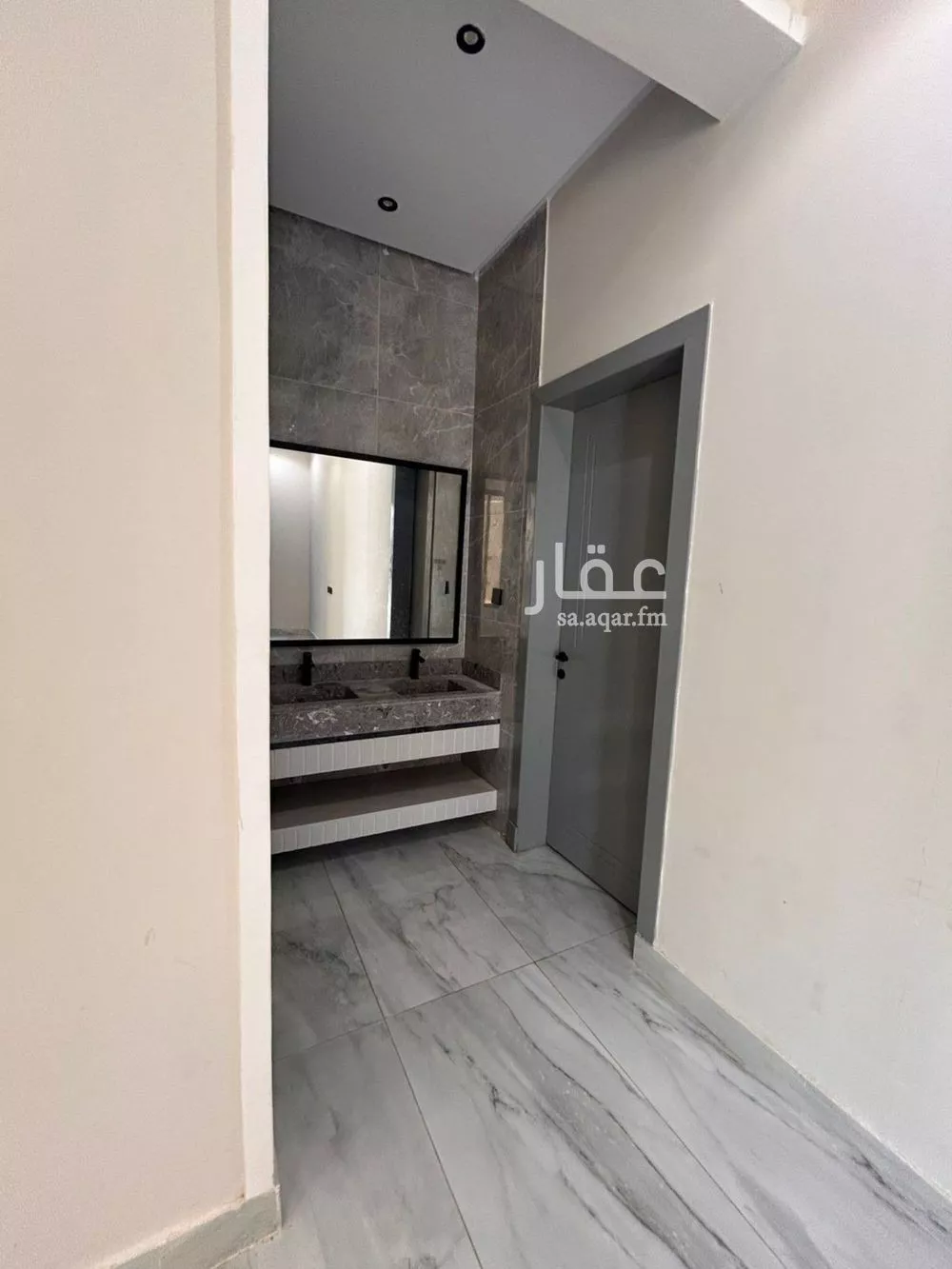 3 bedroom floor in Okaz 7