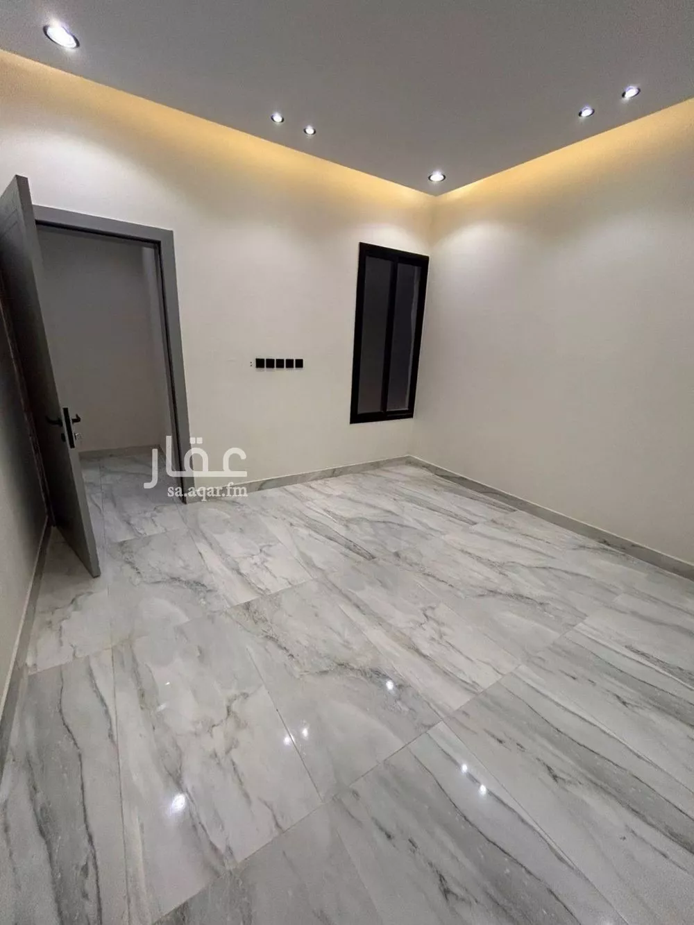 3 bedroom floor in Okaz 9