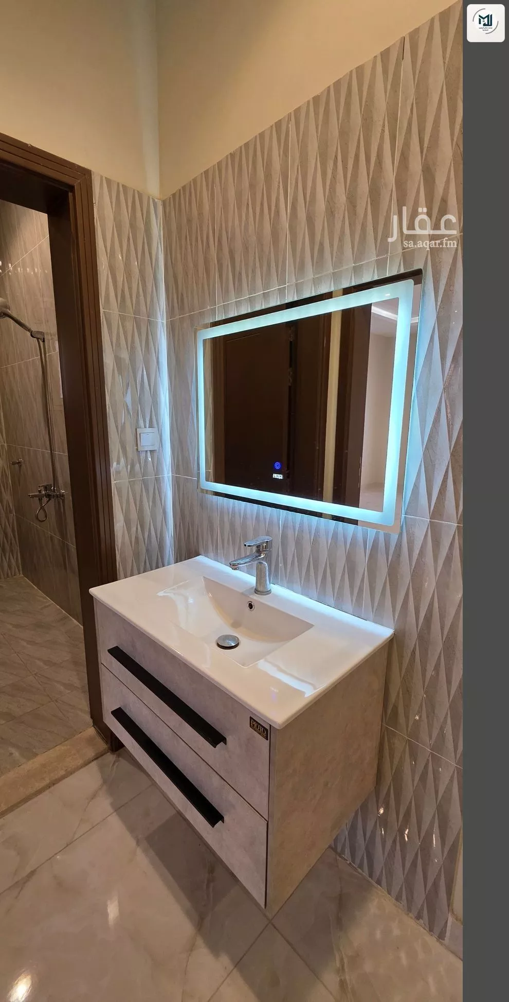 شقة 5 غرف في الفنار 7