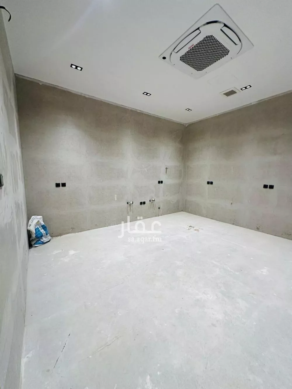 فيلا 6 غرف في الرمال 18