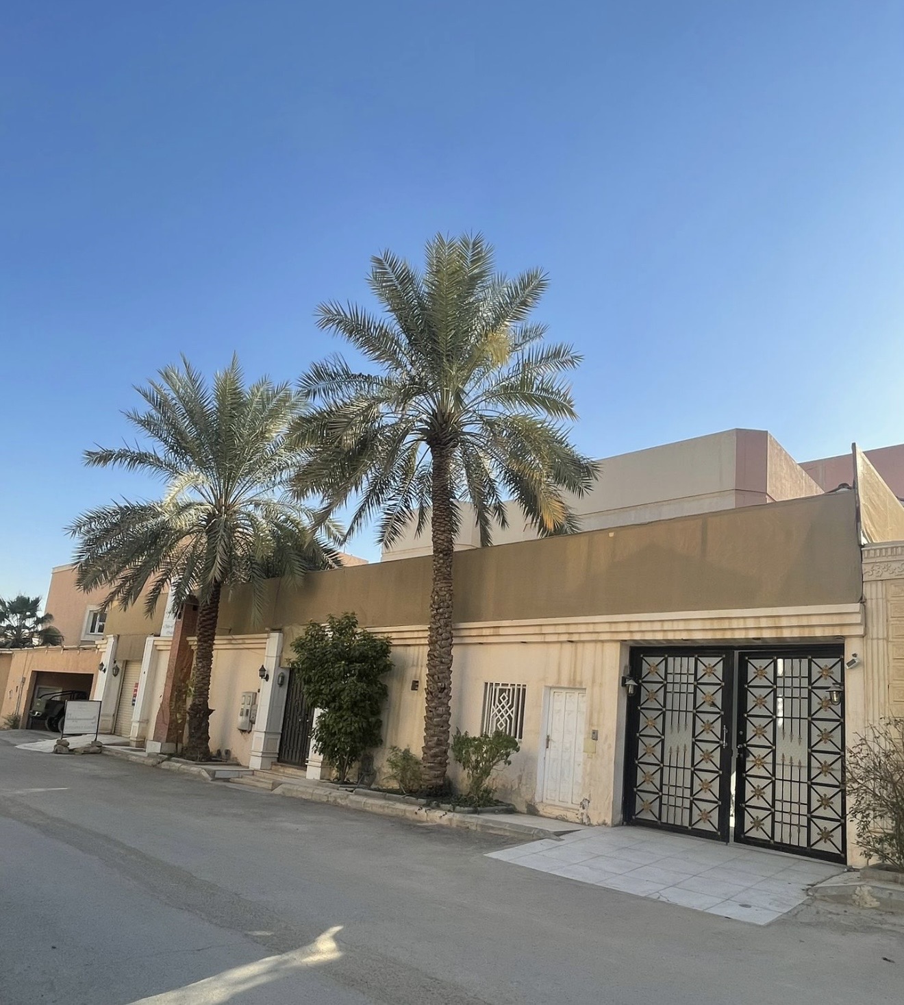 فيلا  في الخزامى 4