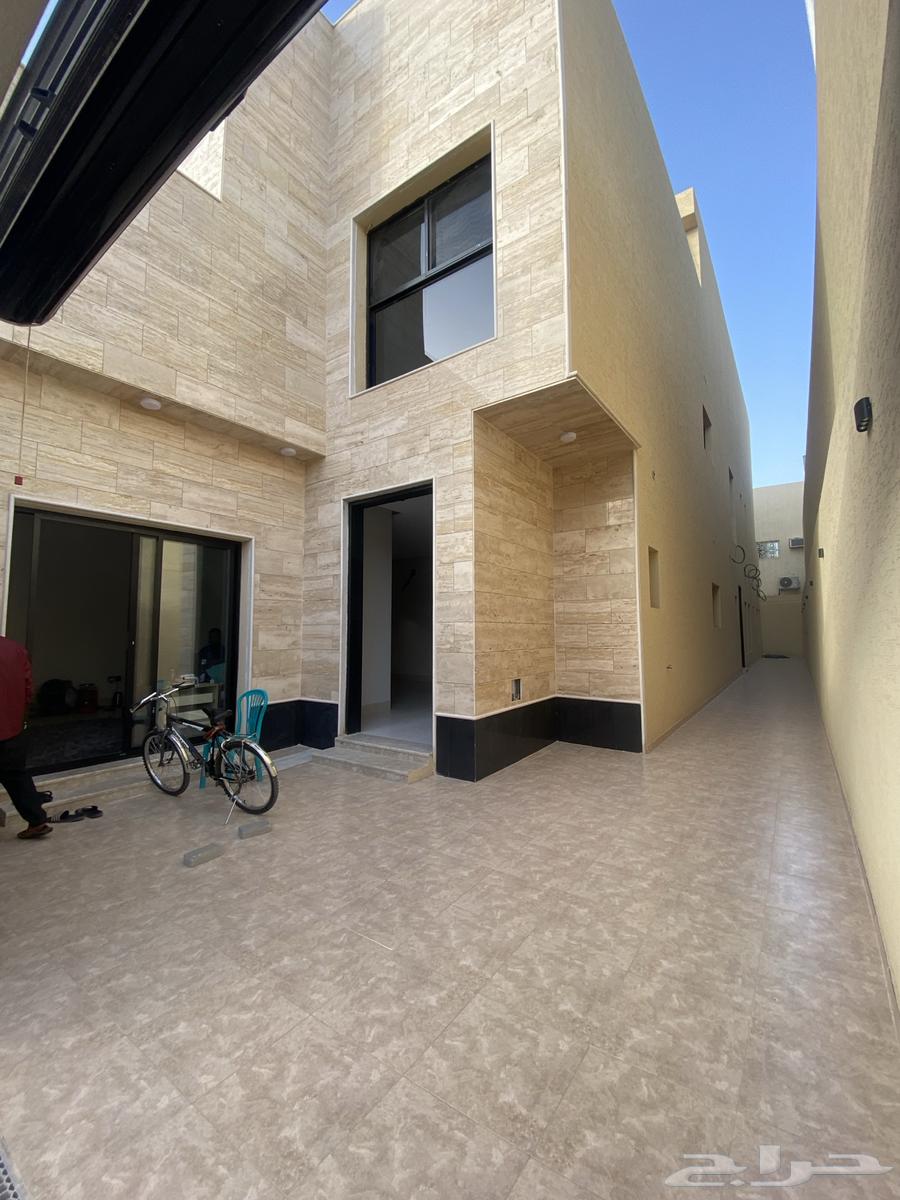 فيلا 8 غرف في النهضة 3