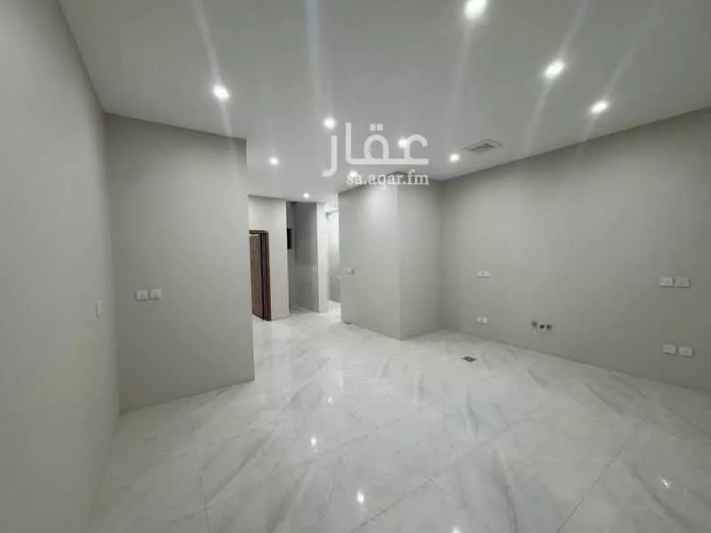 شقة 5 غرف في الفروسية 4