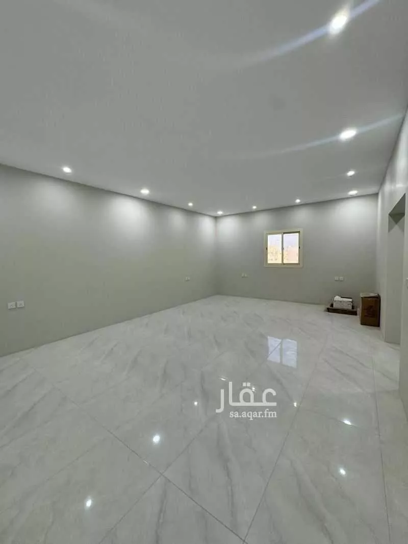 شقة 5 غرف في الفروسية 8