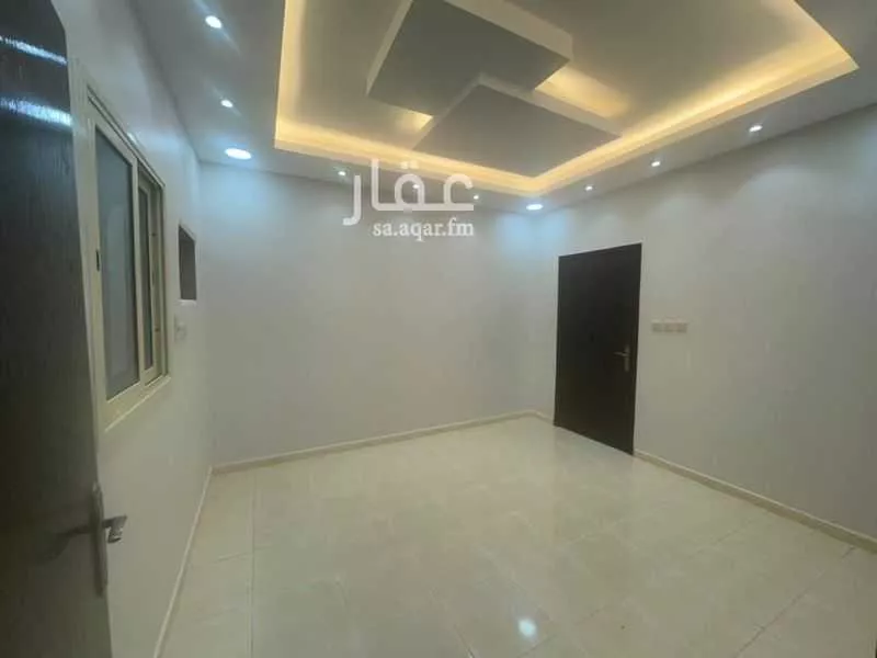 شقة 4 غرف في النور 6