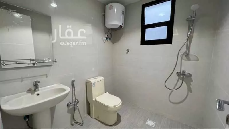 شقة 4 غرف في الروابي 6