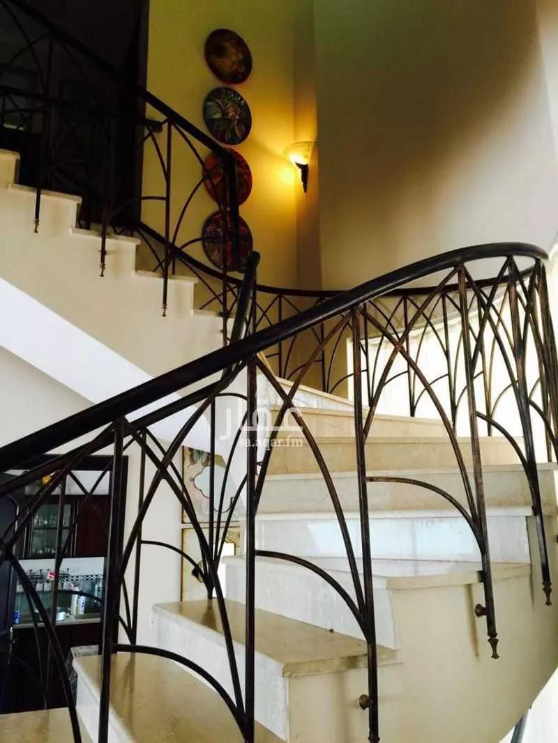 فيلا 8 غرف في الزمرد 3