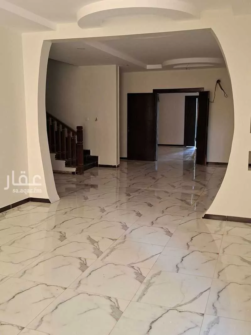 فيلا 8 غرف في الصالحية 7