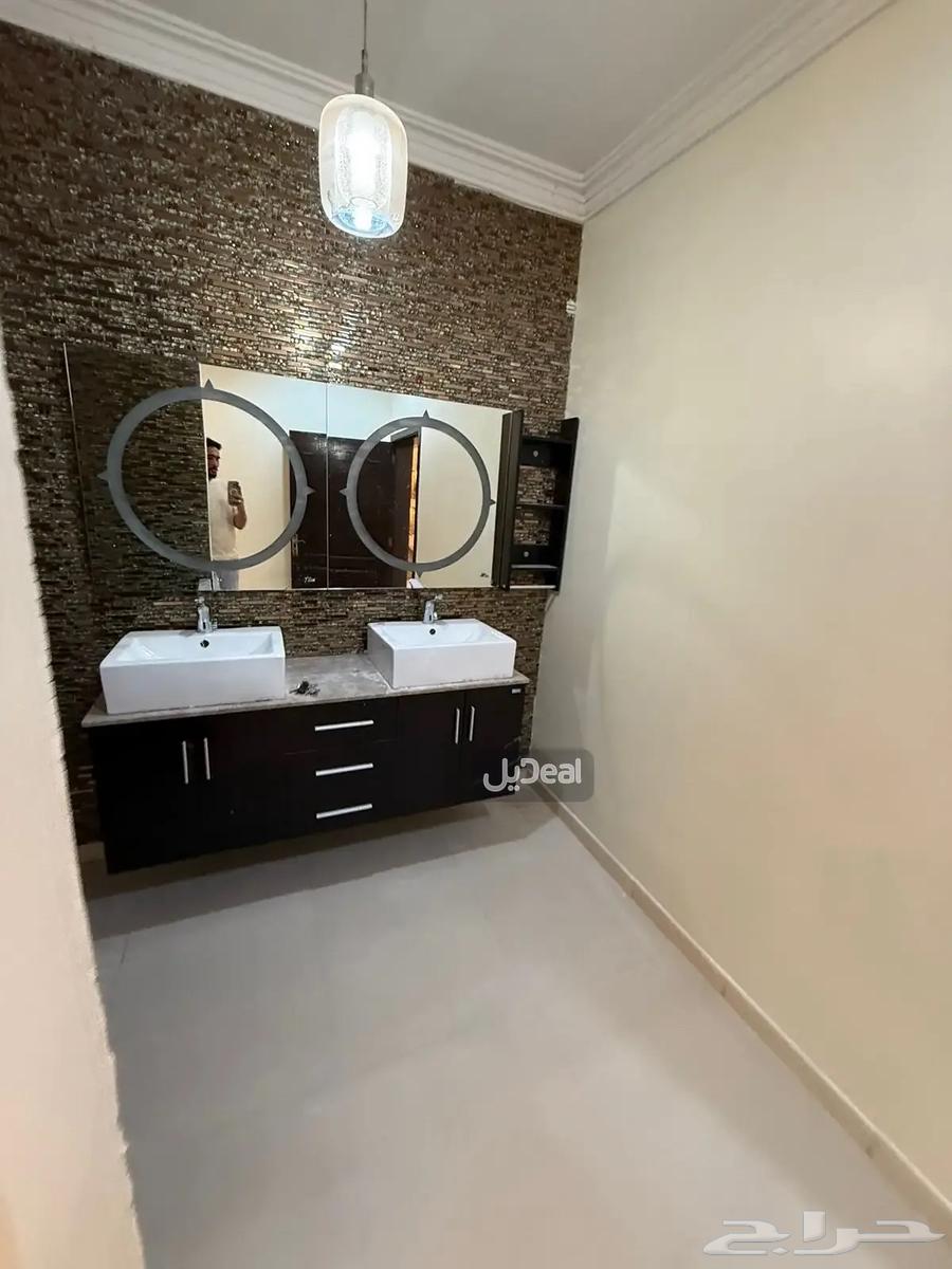 فيلا 7 غرف في الشعلة 4