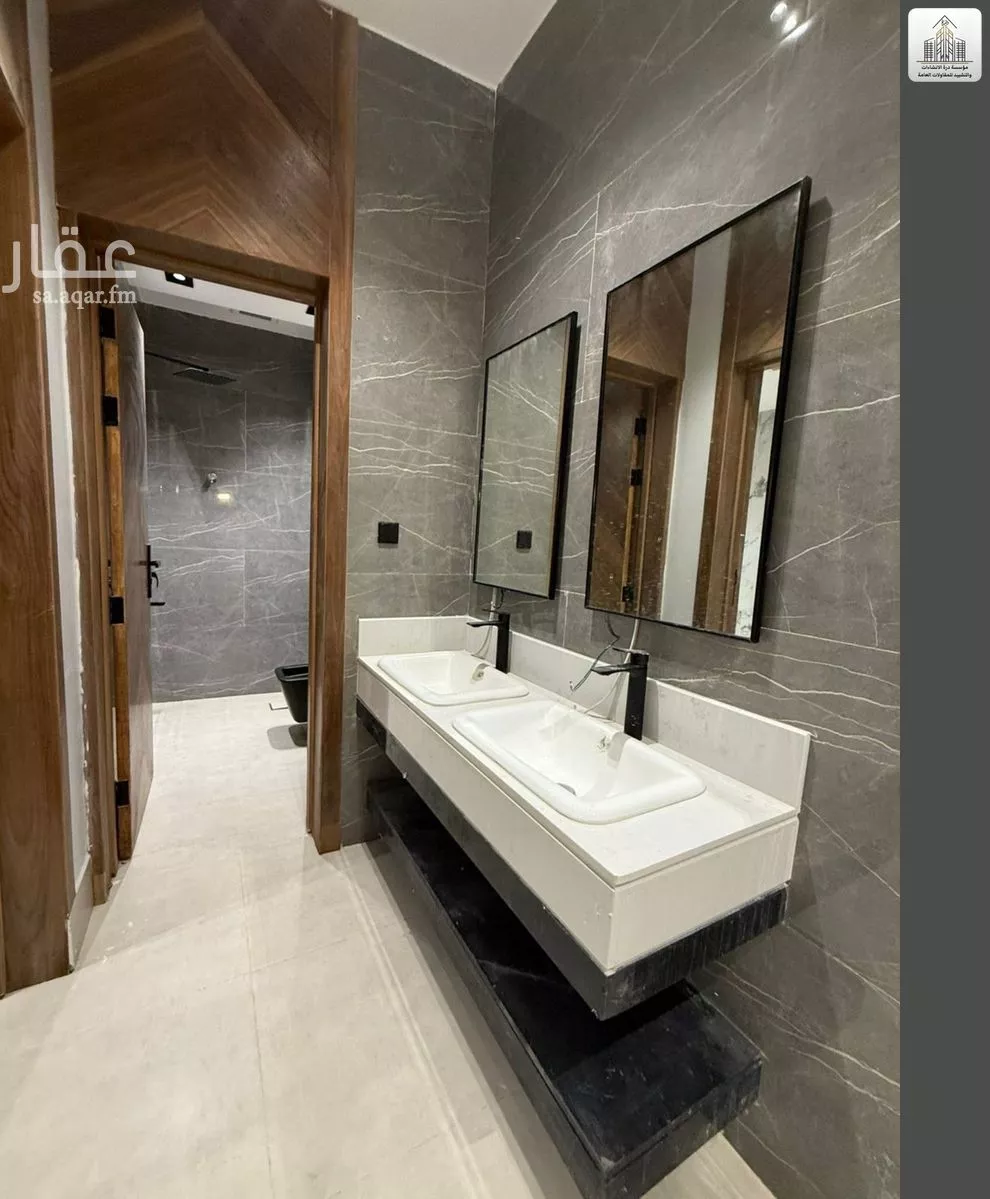 فيلا 7 غرف في عكاظ 19